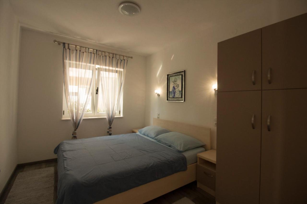 Apartmani Ana Juricev Vodice Exterior photo