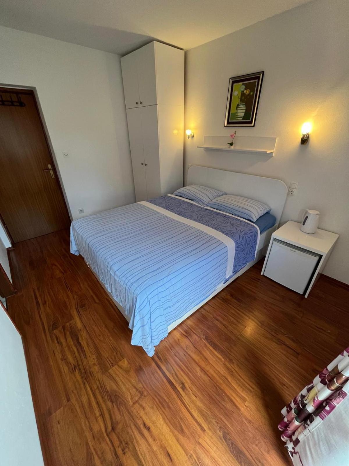Apartmani Ana Juricev Vodice Exterior photo
