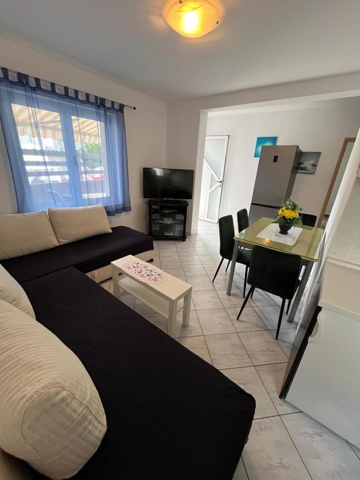 Apartmani Ana Juricev Vodice Exterior photo