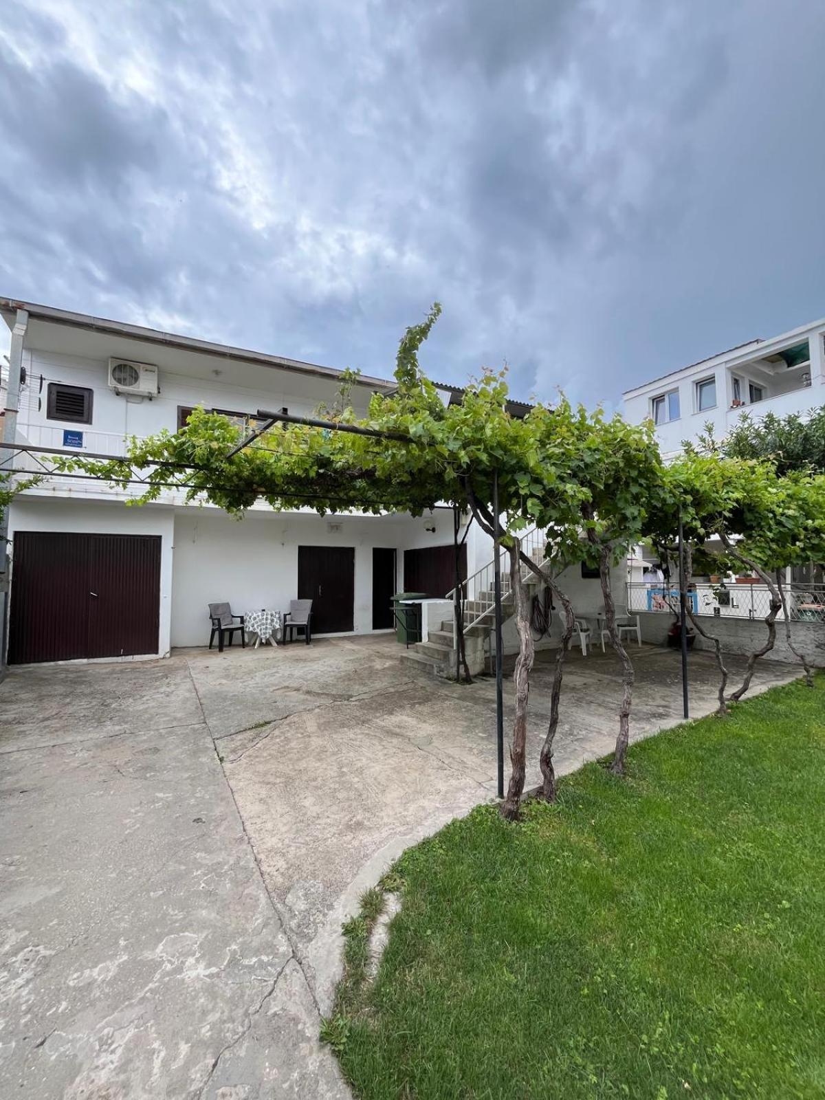 Apartmani Ana Juricev Vodice Exterior photo