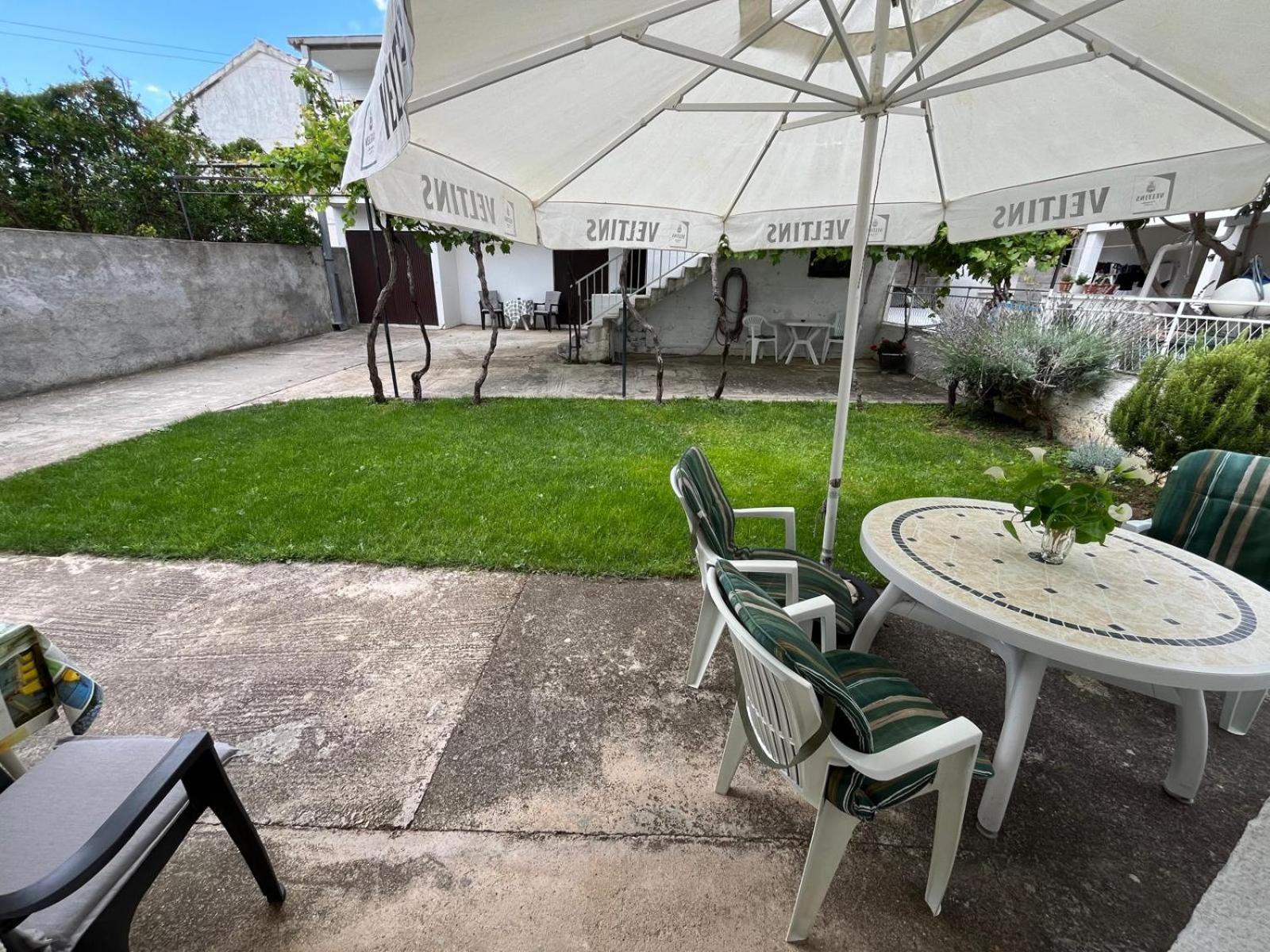 Apartmani Ana Juricev Vodice Exterior photo